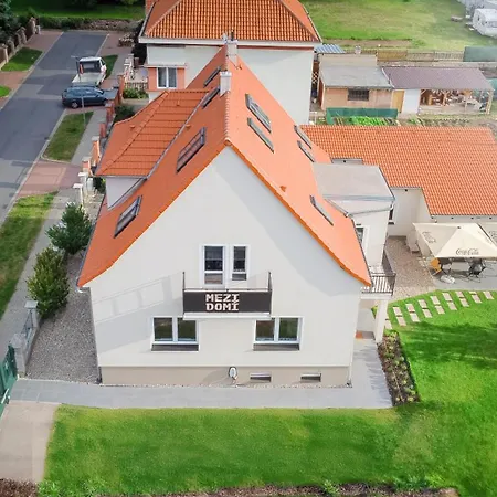 Mezidomi Budyne nad Ohri