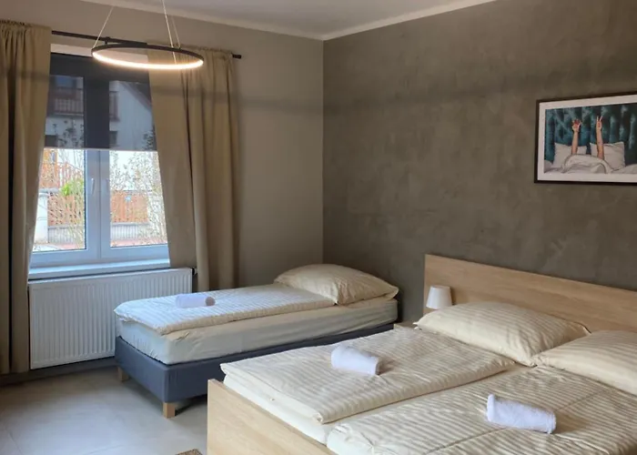 Mezidomi Appartement Budyne nad Ohri